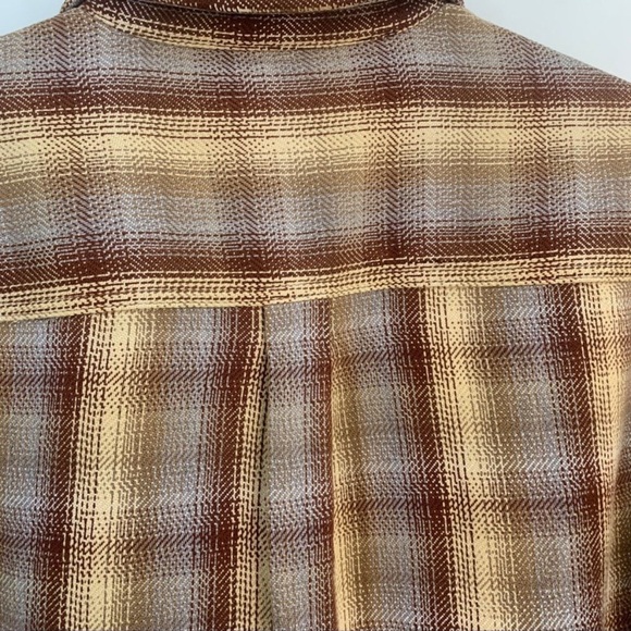 Wrangler Expeditions Men's Brown and Yellow Soft Flannel Button Down Shirt - Picture 9 of 12